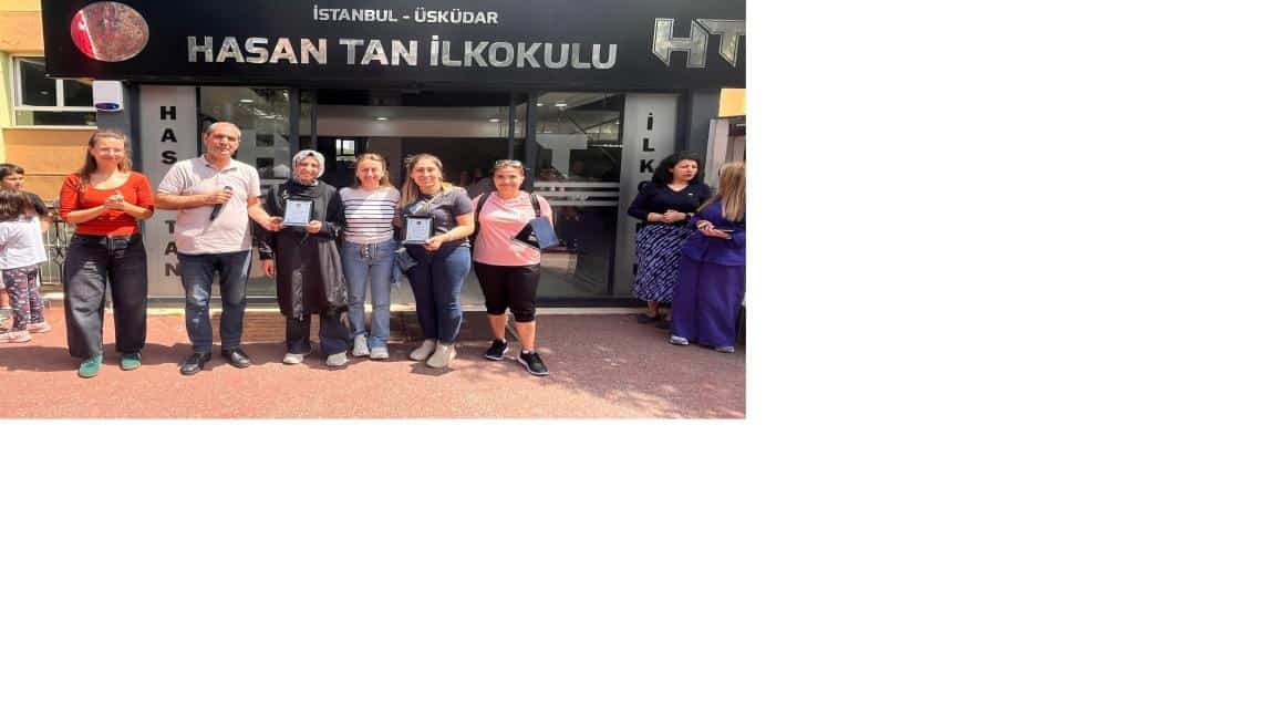 Anneler Gününüz Kutlu Olsun.